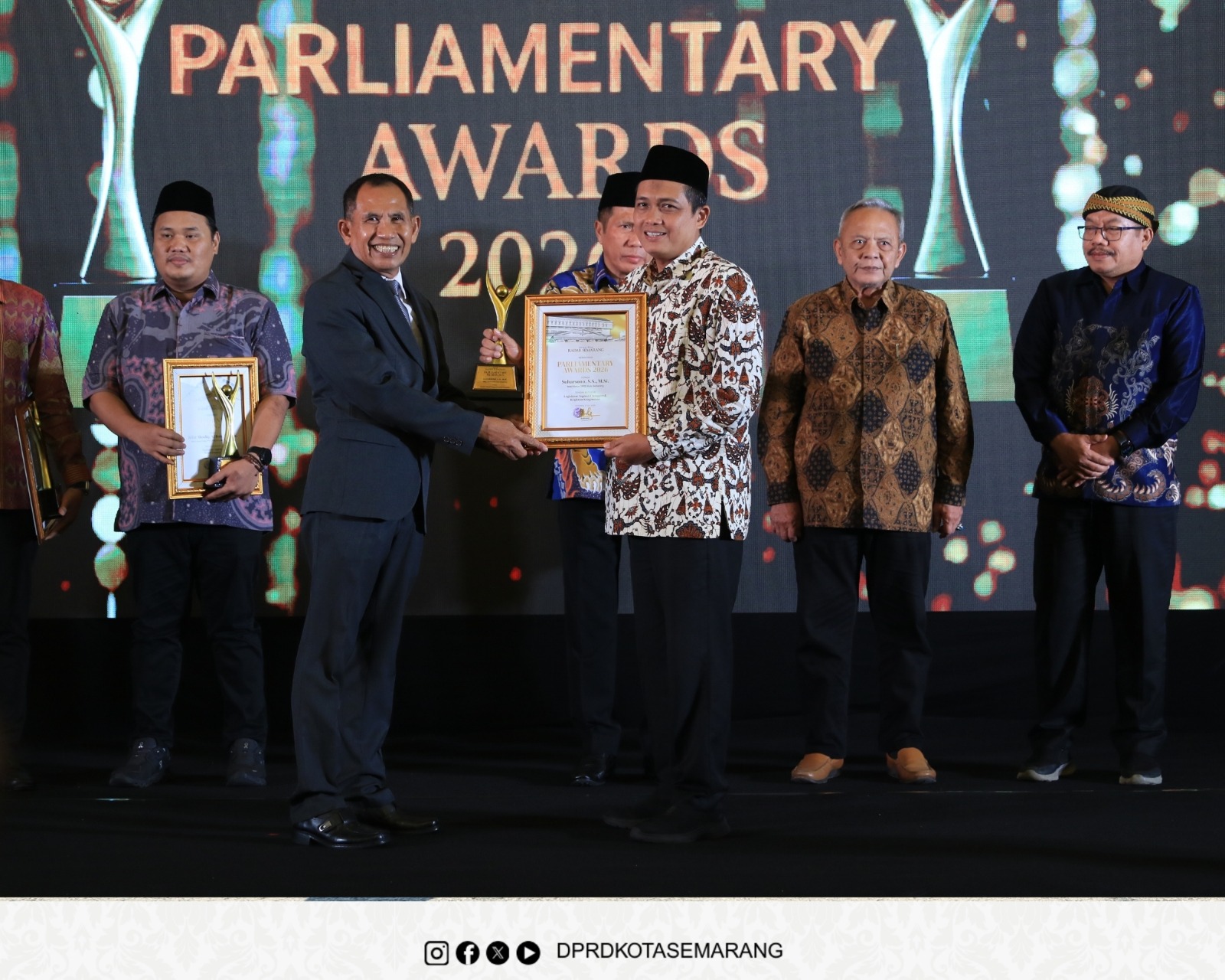 Image Berita DPRD Kota Semarang Raih Penghargaan di Parliamentary Awards 2026 2